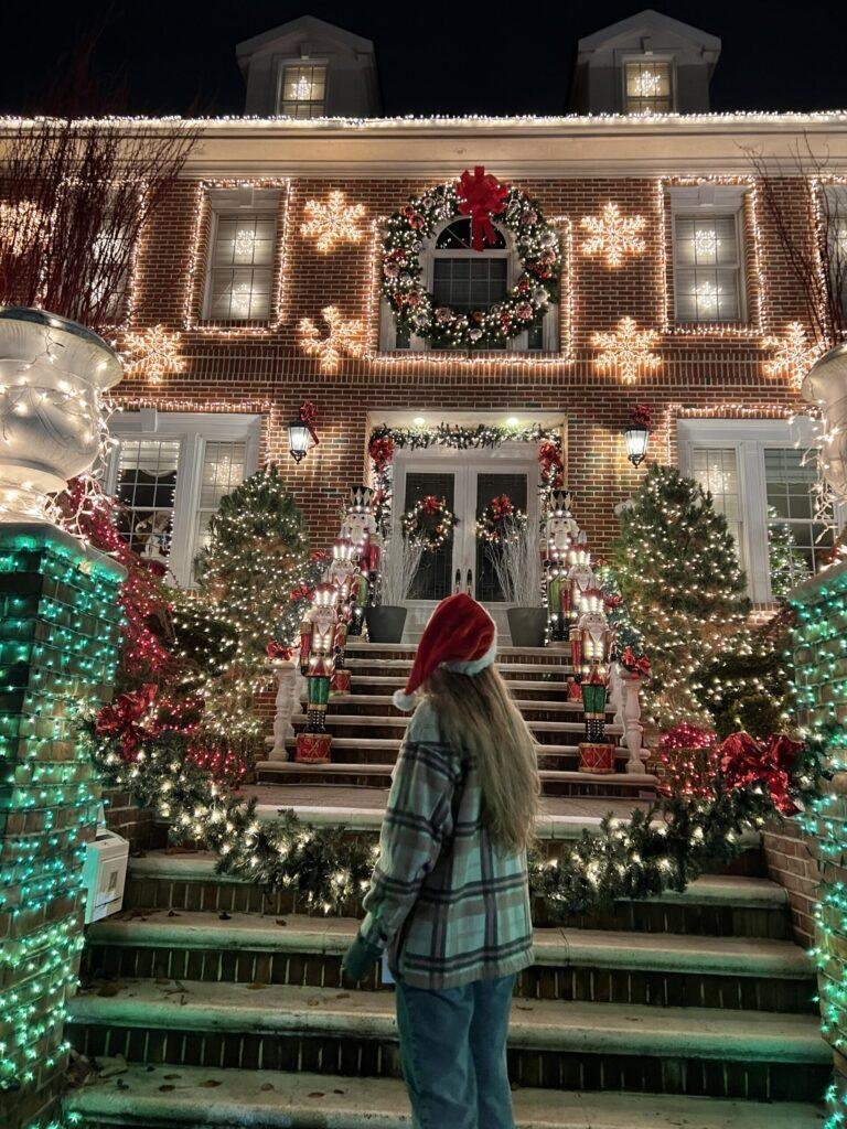 Dyker Heights Christmas Lights bus tour ny myway