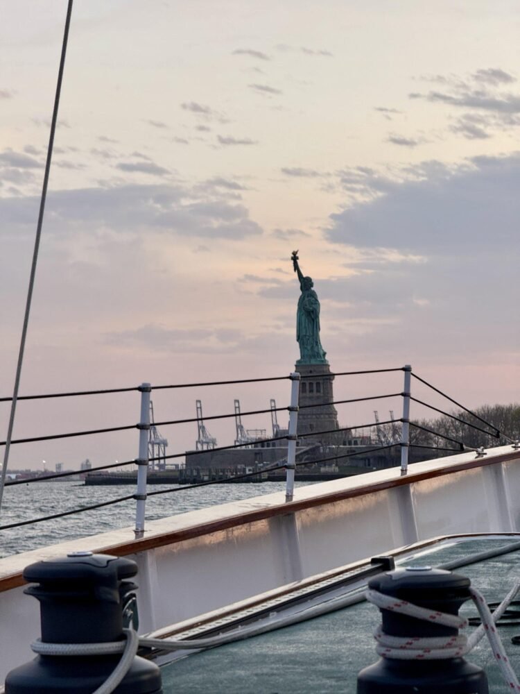 Classic Harbor Line ny my way