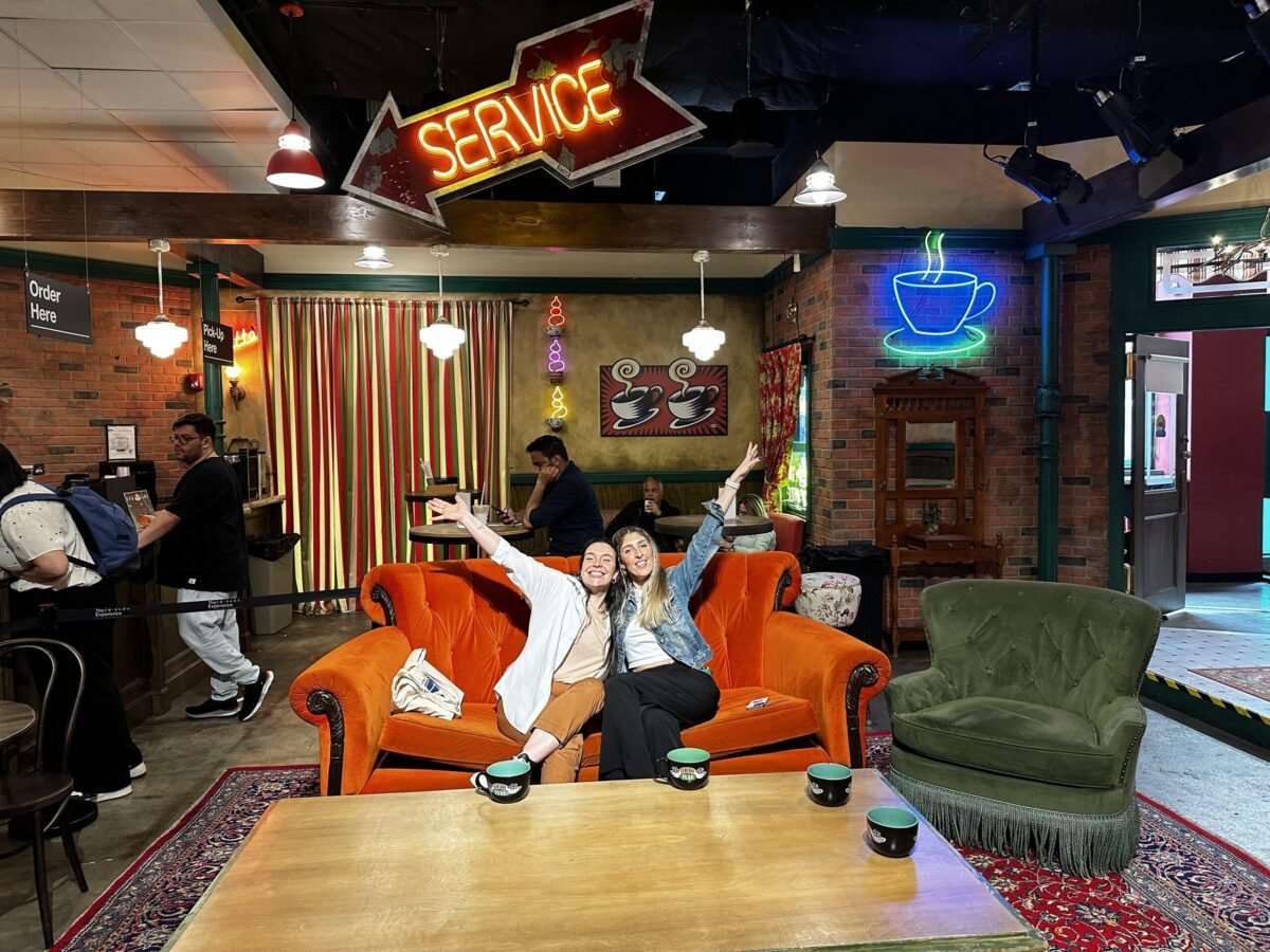 Friends Experience ny my way