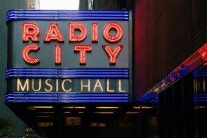 radio city tour nymyway