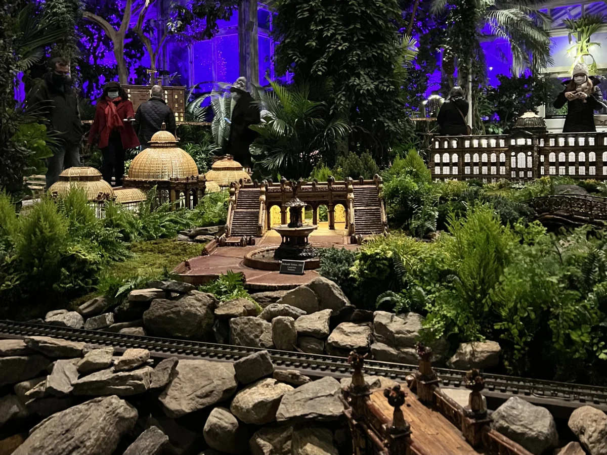 holiday train show nybg nymyway