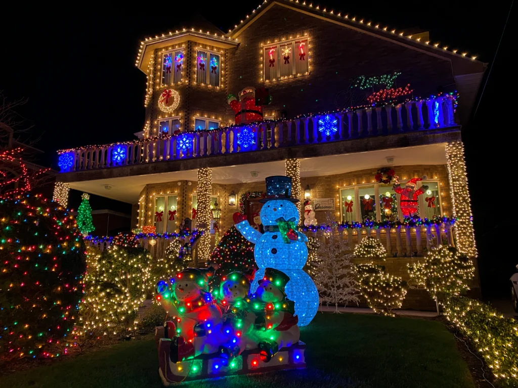 Tour a pie Dyker Heights nymyway