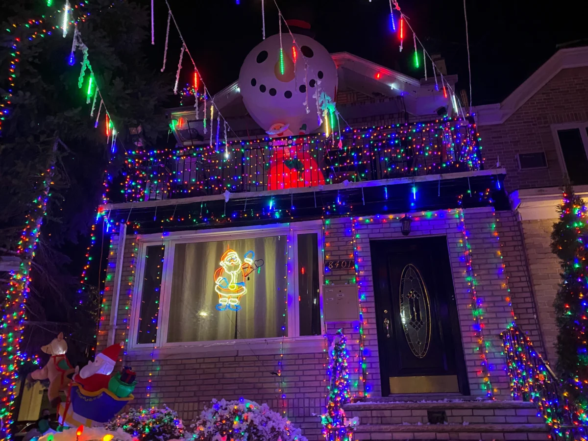 Tour a pie Dyker Heights nymyway