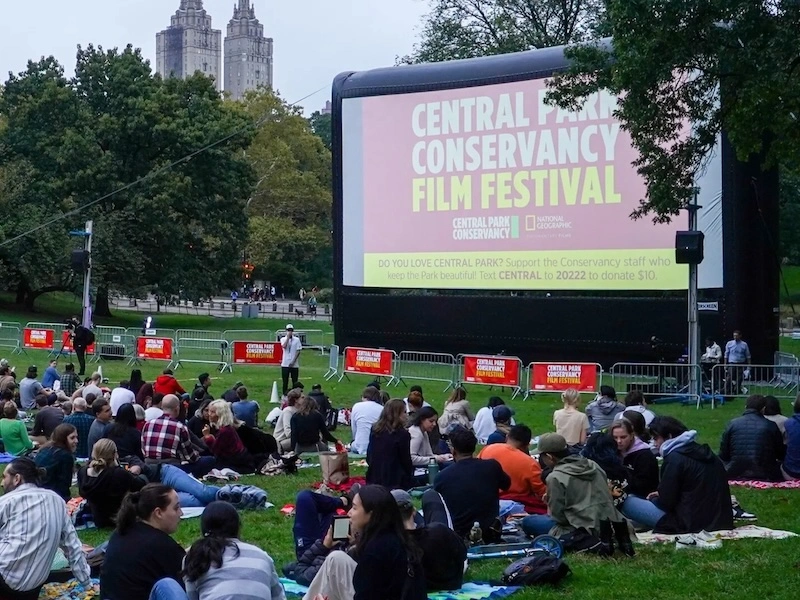 cine al aire libre gratis en nyc verano en nyc