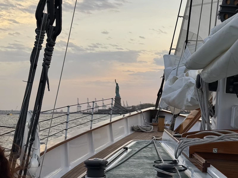 paseos en yate en nyc nymyway